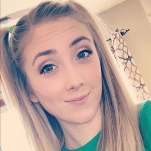 Meet your Posher, Hillary